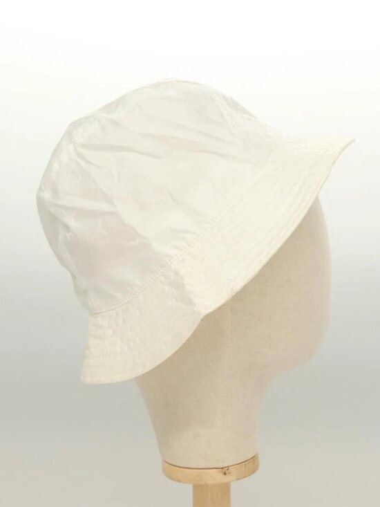GUCCI GG Canvas Bucket Hat L Whit main image 10